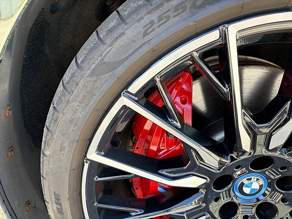 BMW i4 13 of 18