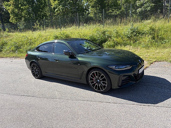BMW i4 4 of 18