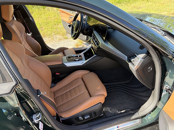 BMW i4 8 of 18