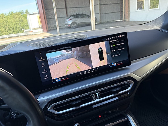 BMW i4 17 of 18