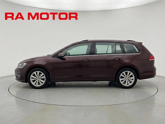 Volkswagen Golf VII 2 of 26