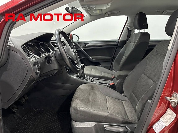 Volkswagen Golf VII 10 of 26