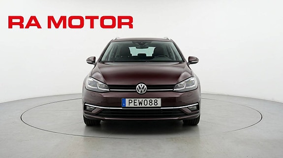 Volkswagen Golf VII 7 of 26