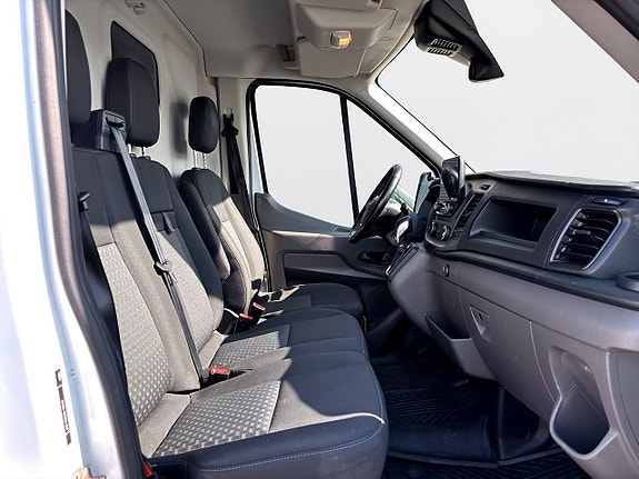 Ford Transit 10 of 14