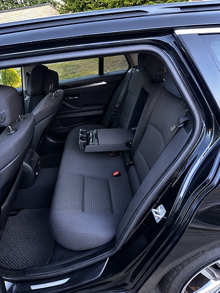 BMW 520d 3 of 8