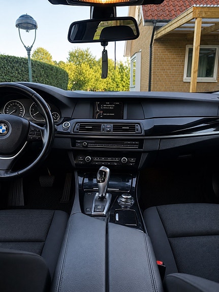 BMW 520d 4 of 8
