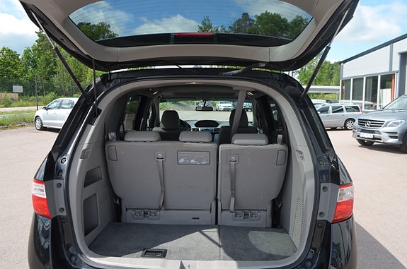 Honda Odyssey 18 of 25