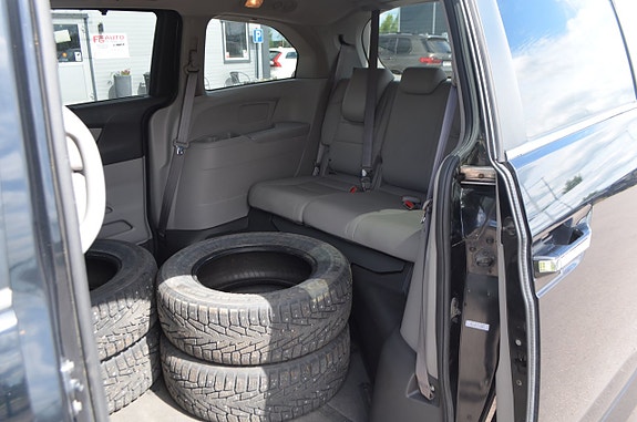 Honda Odyssey 17 of 25