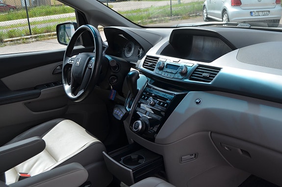 Honda Odyssey 15 of 25