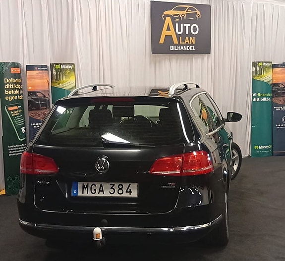 Volkswagen Passat 2 of 5