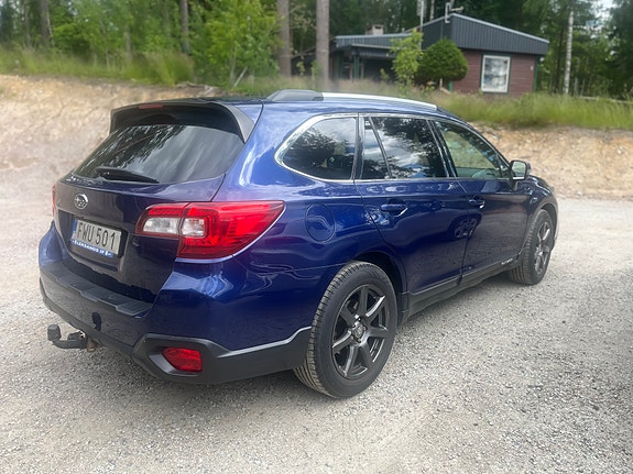Subaru Outback 4 of 5