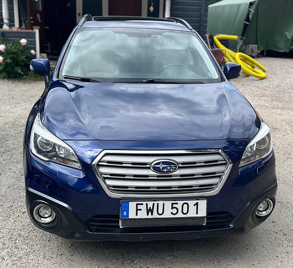 Subaru Outback 3 of 5