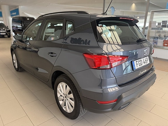Seat Arona 10 of 21
