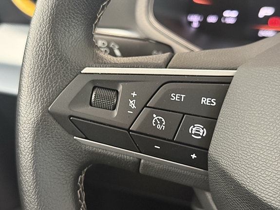 Seat Arona 16 of 21