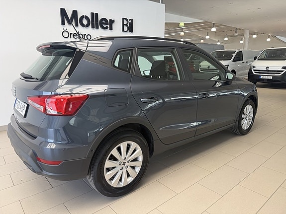 Seat Arona 9 of 21
