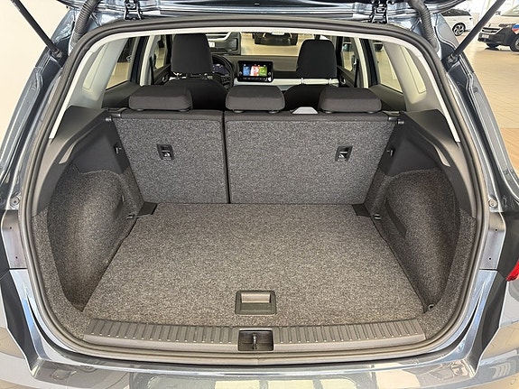 Seat Arona 12 of 21