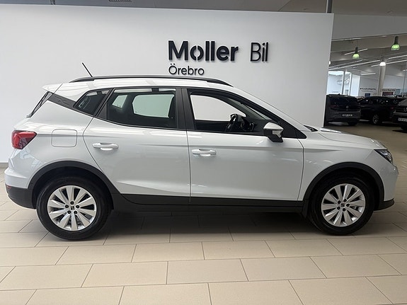 Seat Arona 3 of 5