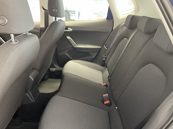 Seat Arona 11 of 19