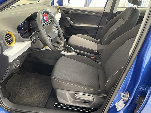 Seat Arona 10 of 19