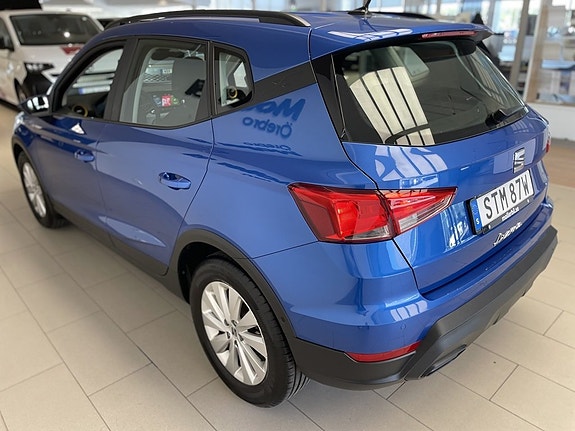 Seat Arona 8 of 19