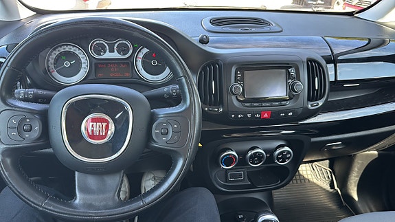 Fiat 500L 8 of 13