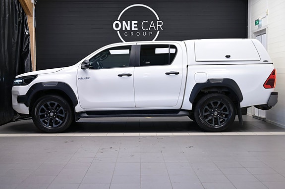 Toyota HiLux 3 of 24