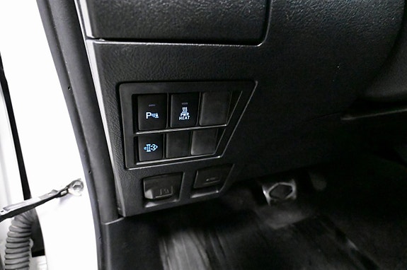 Toyota HiLux 16 of 24