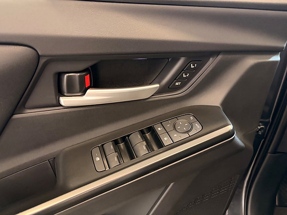 Subaru E-Outback 18 of 23