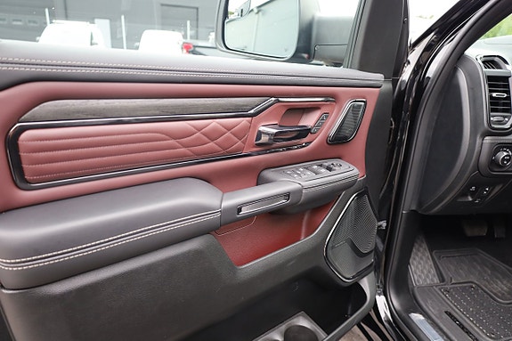 Dodge RAM 1500 15 of 30