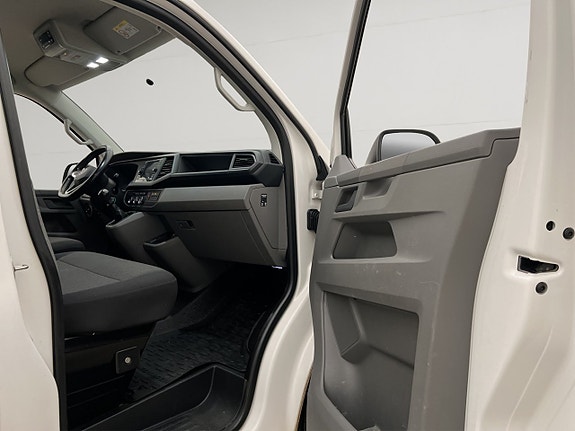 Volkswagen Transporter 25 of 29