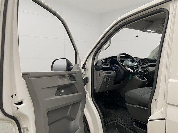 Volkswagen Transporter 16 of 29