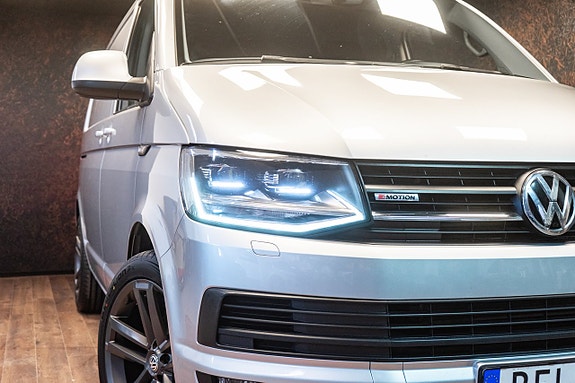 Volkswagen Transporter 4 of 5
