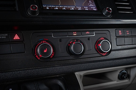 Volkswagen Transporter 21 of 24