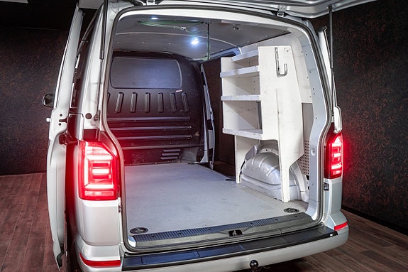 Volkswagen Transporter 13 of 24