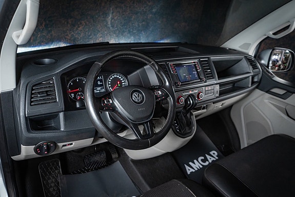 Volkswagen Transporter 18 of 24