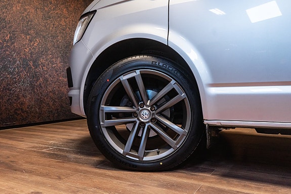 Volkswagen Transporter 10 of 24