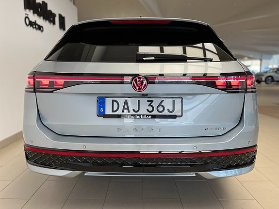 Volkswagen Passat 4 of 5