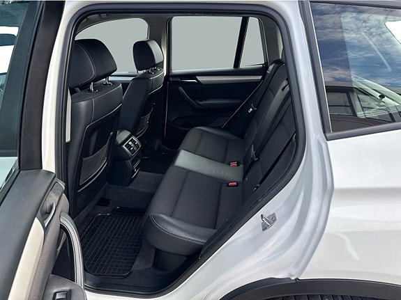 BMW X3 12 of 16