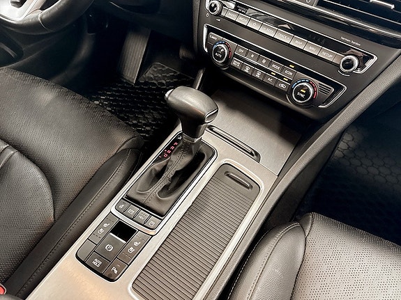 Kia Optima 10 of 15