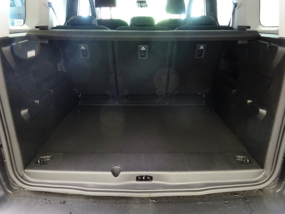 Peugeot Rifter 4 of 5