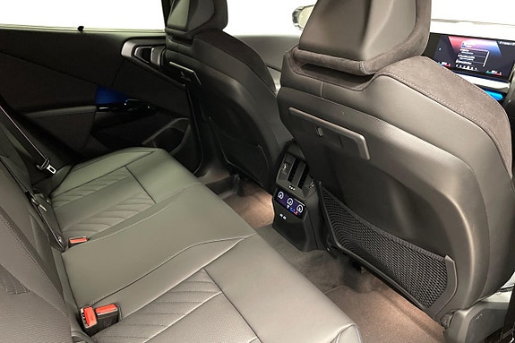 BMW X3 11 of 11