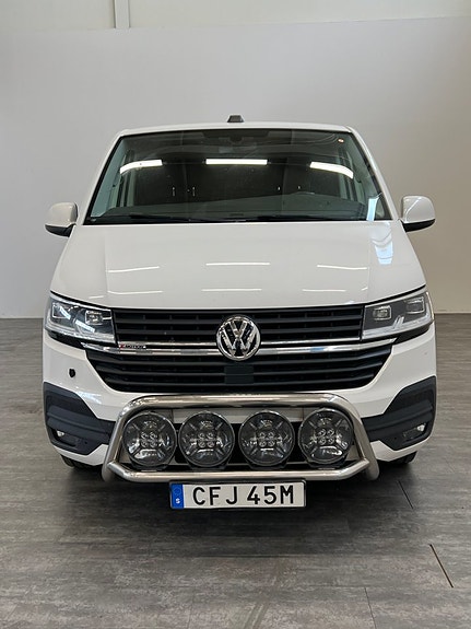 Volkswagen Transporter 2 of 5