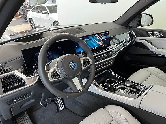 BMW X5 6 of 16