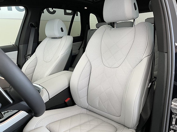 BMW X5 7 of 16