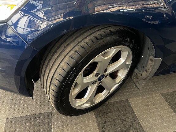 Ford Mondeo 16 of 17