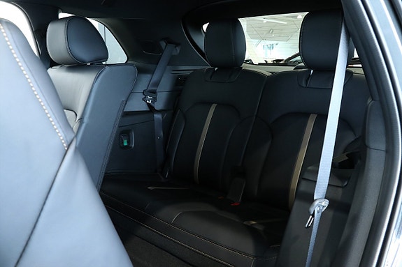 Mazda CX-80 10 of 23