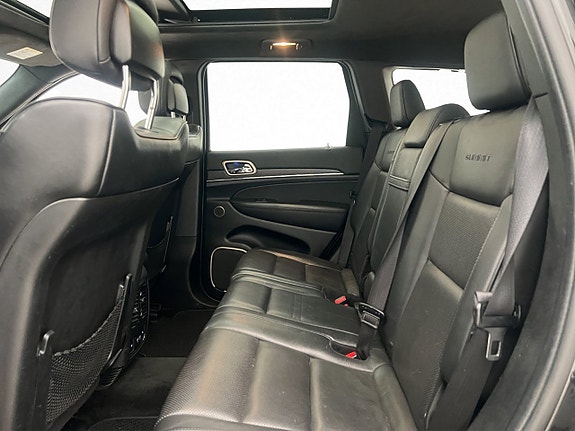 Jeep Grand Cherokee 14 of 22