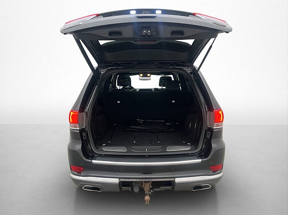 Jeep Grand Cherokee 9 of 22