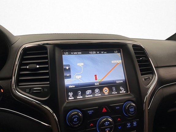 Jeep Grand Cherokee 13 of 22