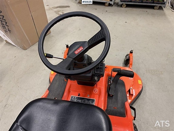 Åkgräsklippare Kubota F1900 Diesel 4WD (95,000:- ex moms) 7 of 23